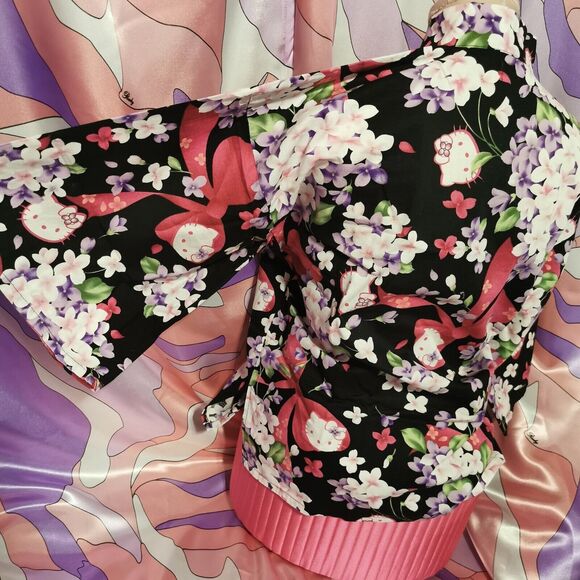 Black Floral Hello Kitty Set Size S Small Top Shorts Cosplay Sleepwear Halloween - Picture 7 of 11